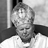 Jan Pawe? II, w?a?c. Karol J�zef Wojty?a (ur. 18 maja 1920 w Wadowicach, zm. 2 kwietnia 2005 w Watykanie) – s?uga Bo?y Ko?cio?a katolickiego, polski duchowny katolicki, arcybiskup krakowski, kardyna?, od 16 pa?dziernika 1978 do 2 kwietnia 2005 – papie?. Jeden z najwybitniejszych Polak�w wszechczas�w.